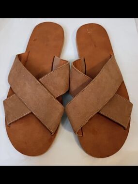 Universal Thread Tan Crossband Slide Sandals Size 10